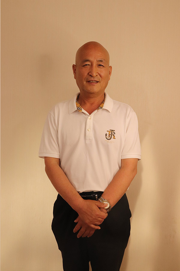 榆阳杨养民 本科学历，毕业于陕西师范大学
